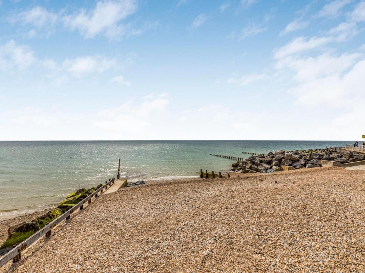 Pass The Keys Delightful 2 Bed House A Stones Throw From Beach Bognor Regis Exterior foto